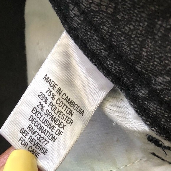 Elle Black Lace Details Mid-Rise Skinny Jeans - Picture 7 of 7